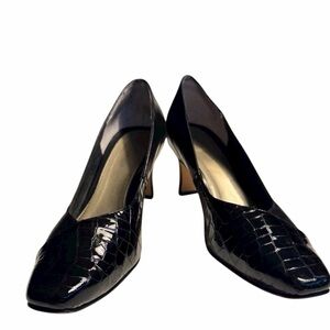 Ros Hommerson Cynthia 10.5 N Vintage Style Black Leather Pumps